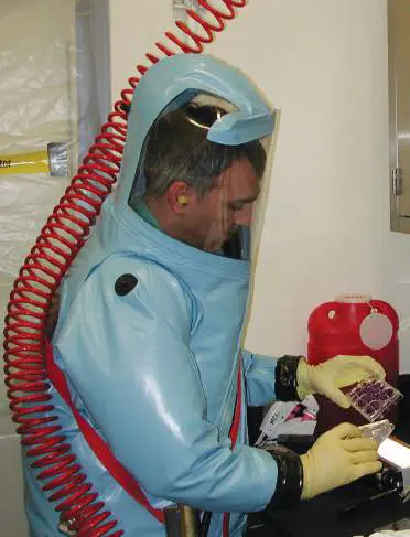 Figure from Chapter 28, Microbiology: An Evolving Science 6e